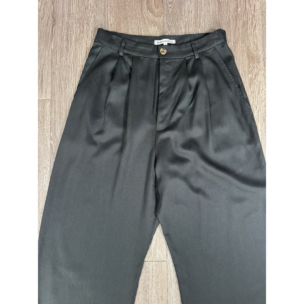 Reformation Black Pleated Relaxed Bottom Flare Pants -Sz 6~ Stylish~ - Picture 2 of 15